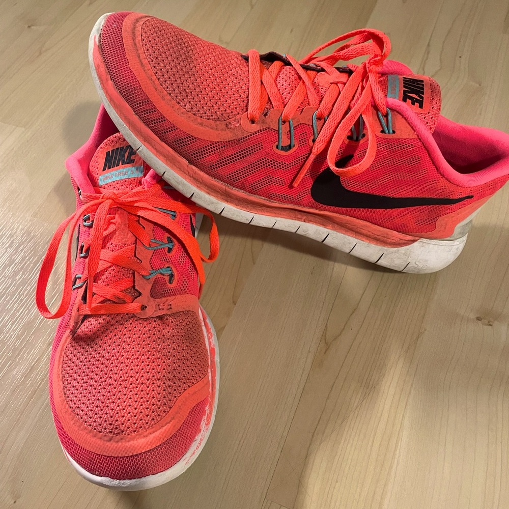 Nike Free RN 5.0 Orangey Red Women’s Size 9